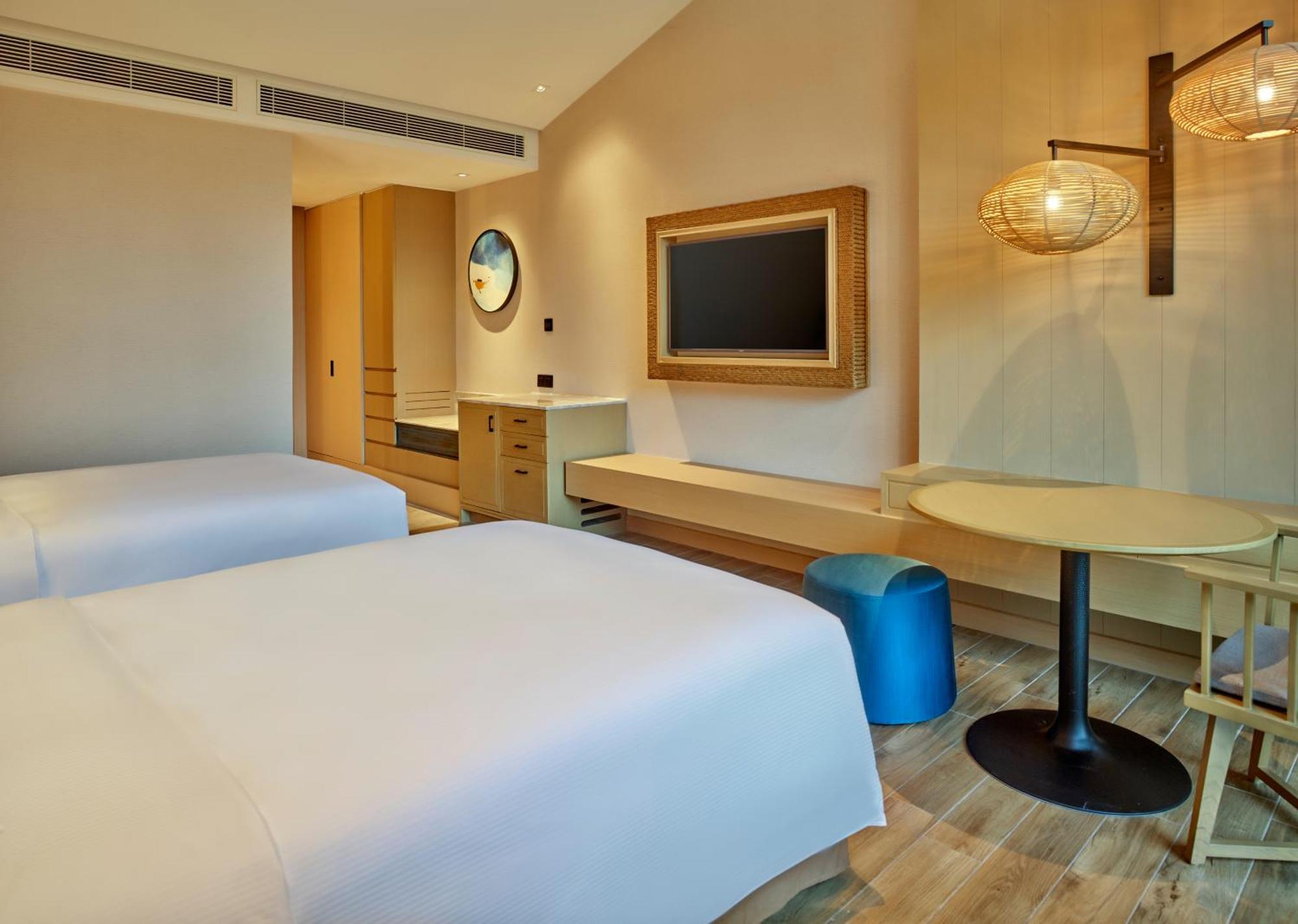 Doubletree By Hilton Shanwei Exterior photo